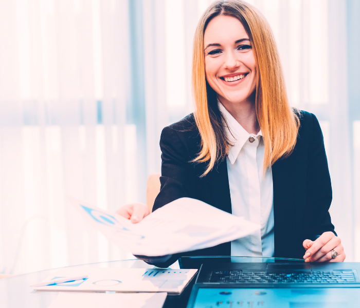 HR leader discussing workforce productivity and benefits strategy